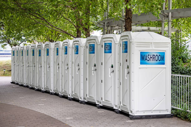 Best Emergency porta potty rental  in Middlebury, IN